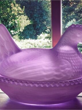 Lavender Hen on Nest Decorative Bowl - Unbranded